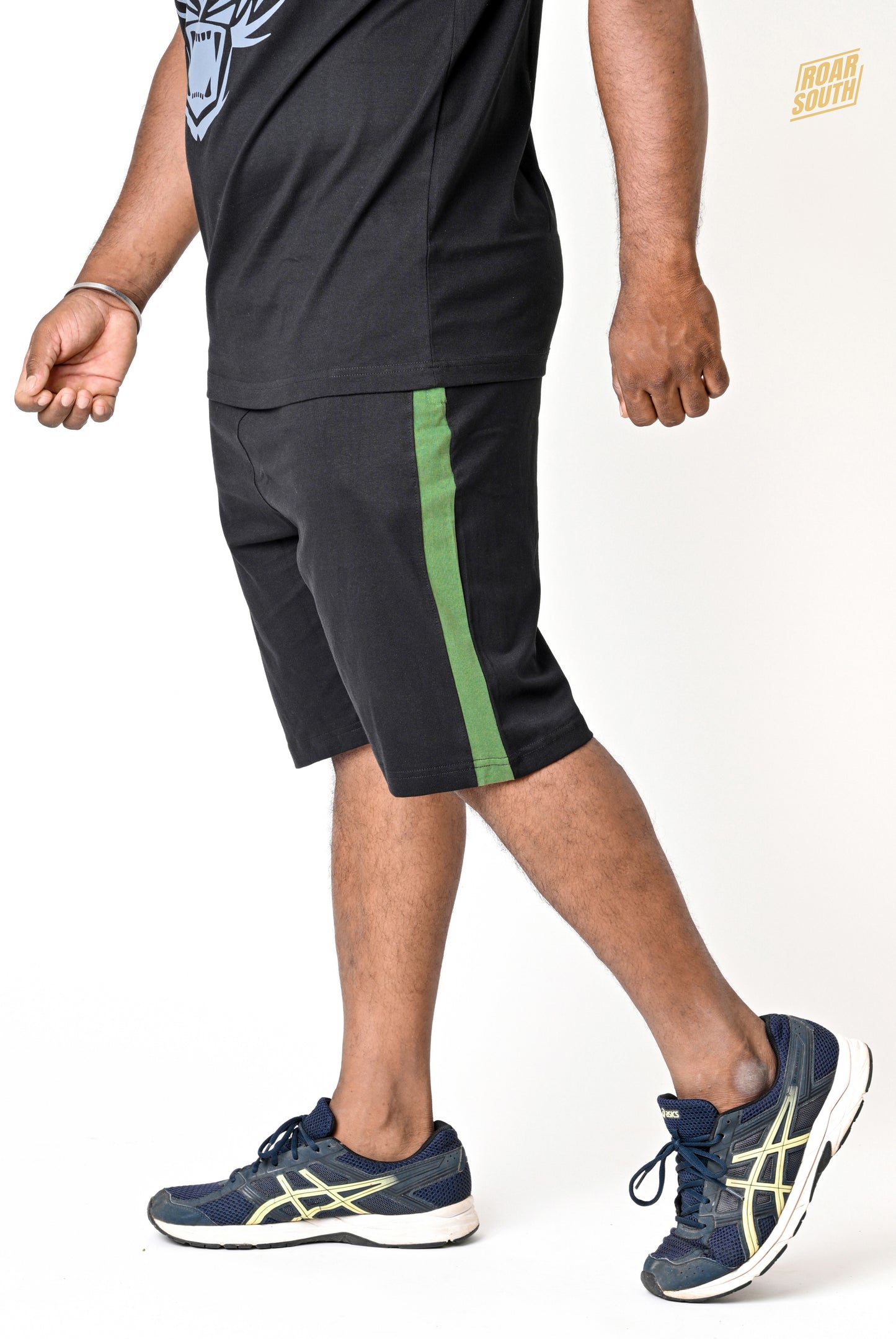 Sleeveless T-Shirt with Shorts